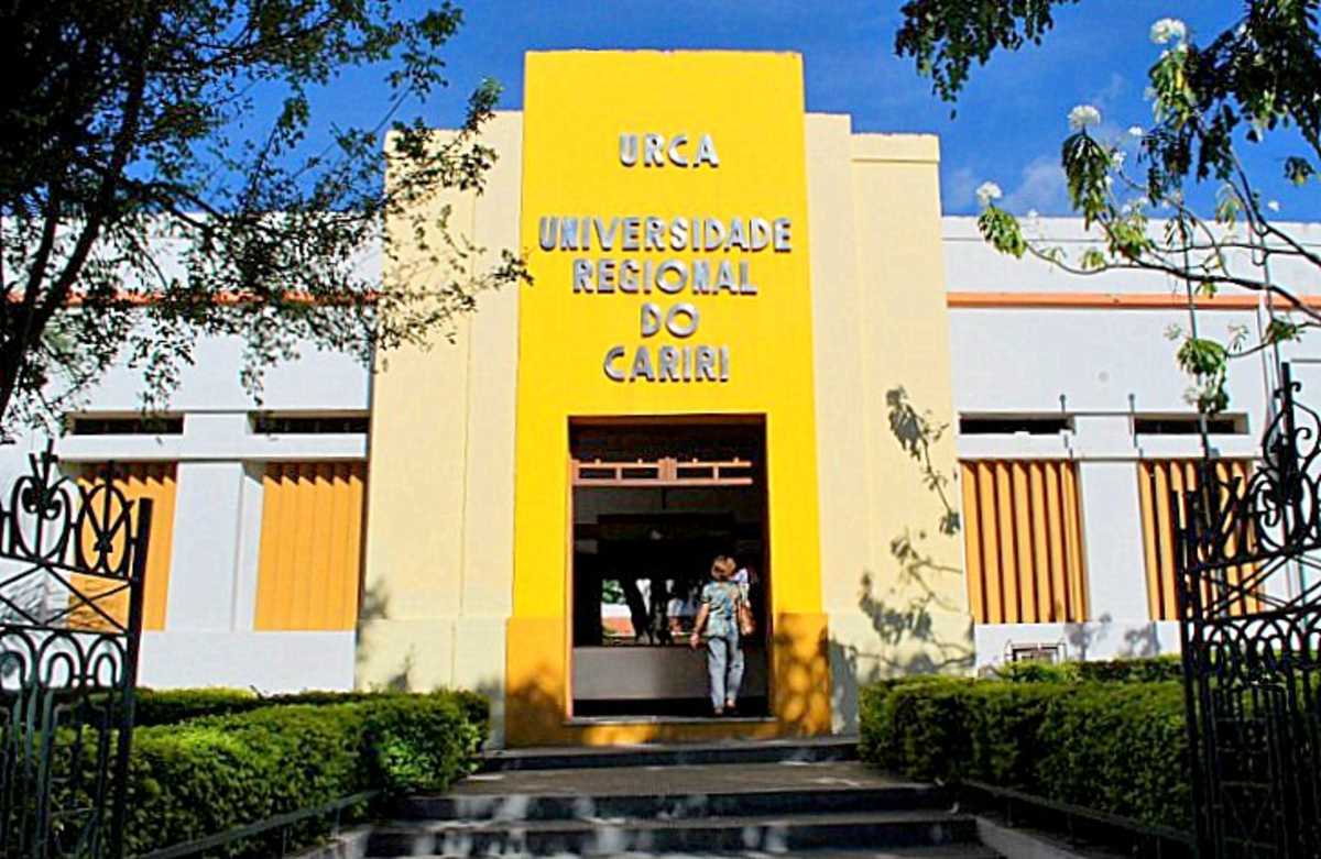 Fachada do prédio da Universidade Regional do Cariri (Urca), instituição de ensino superior mantida pelo Governo do Ceará